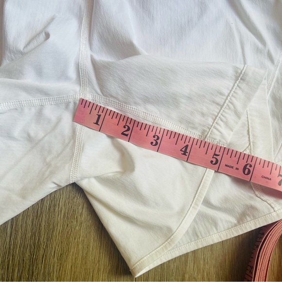 Lululemon Tracker Shorts - Picture 4 of 7